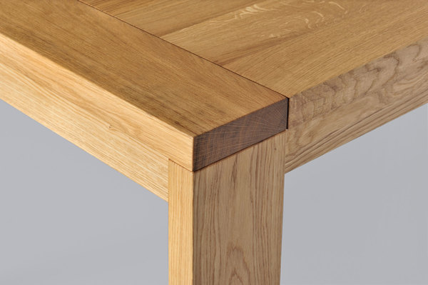 Extendable Table LUNGO 3231a custom made in solid wood by vitamin design