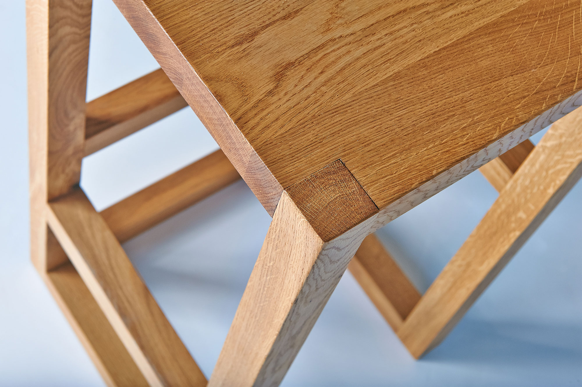 Massivholz Barhocker STEP VDC9354 Maßgefertigt aus Massivholz von vitamin design