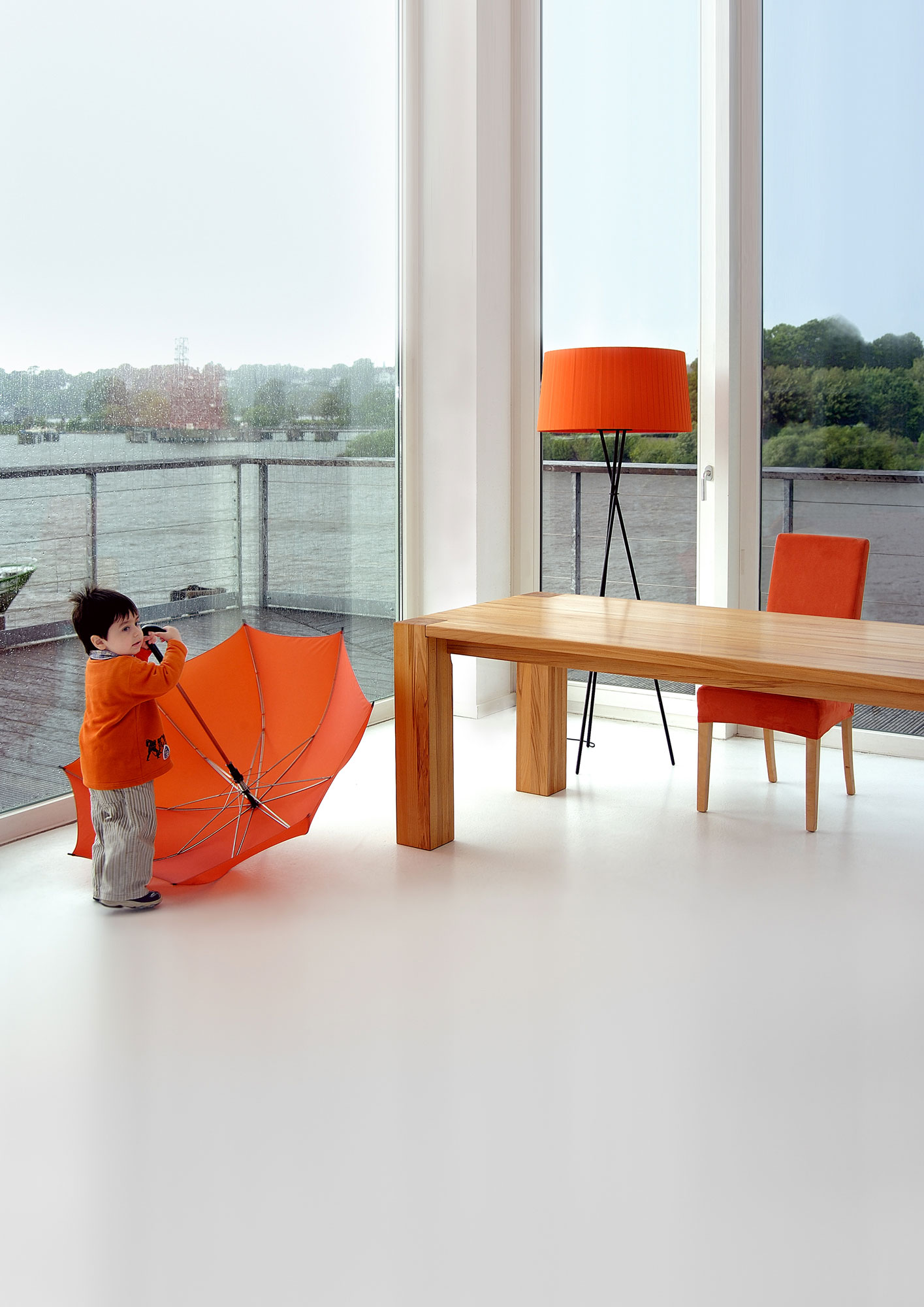 Rustikaler Massivholztisch TAURUS 4 B14X14 1958 Maßgefertigt aus Massivholz von vitamin design