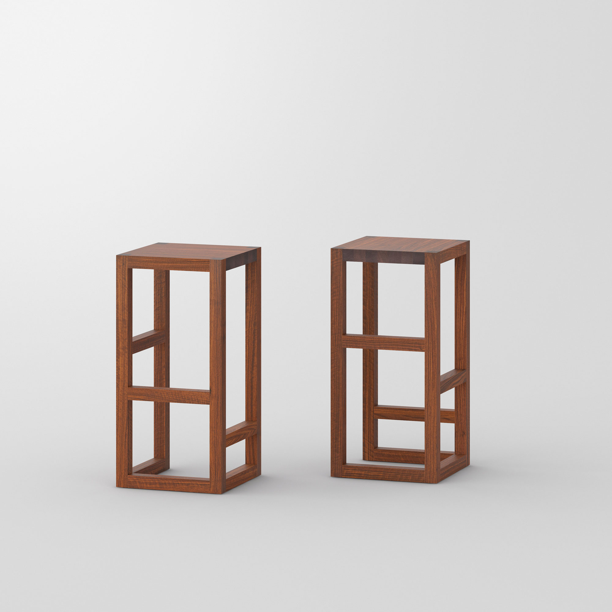 Massivholz Barhocker STEP cam1 Maßgefertigt aus Massivholz von vitamin design